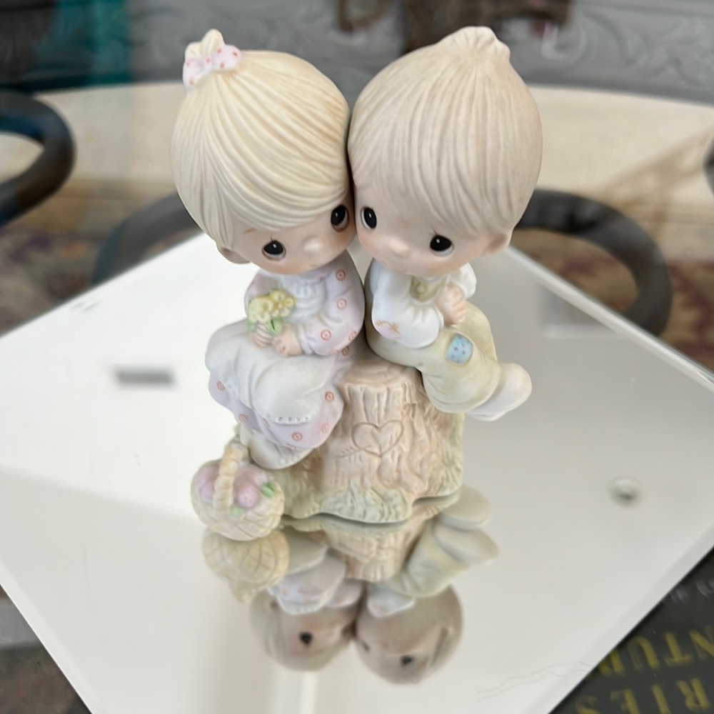 Precious moments Love one another